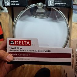 Delta Towel Ring 