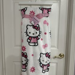 New Sanrio Hello Kitty Girly Pink Daisy Flower Blanket Throw