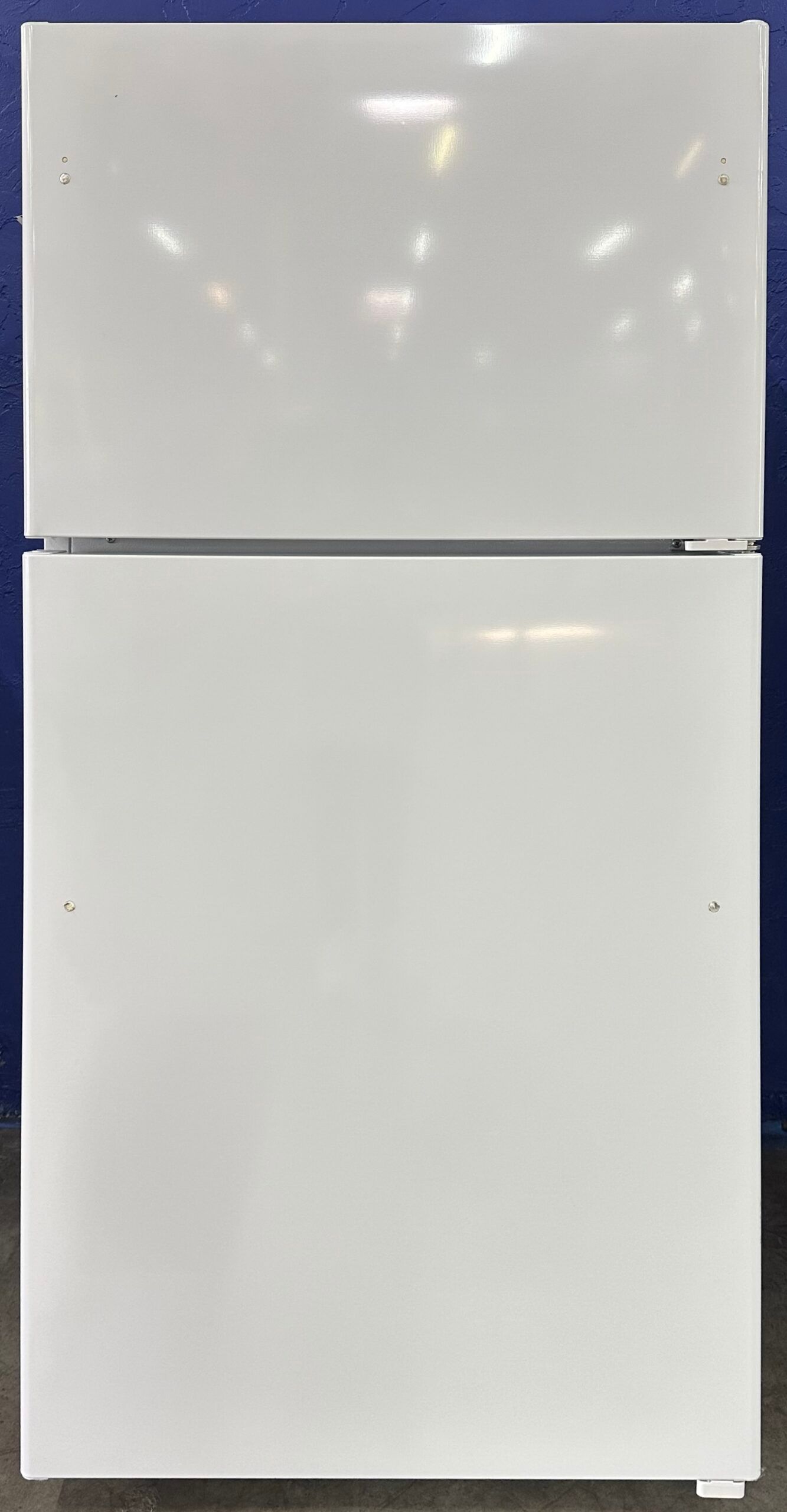 GE Refrigerator Top-Freezer GTS22KGNRWW 02152 .