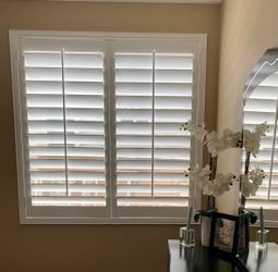 Interior Wood Shutters- Custom, Plantation, Professional Installation, Licensed Company, Window Treatments & Coverings, Persianas De Madera, Espanol