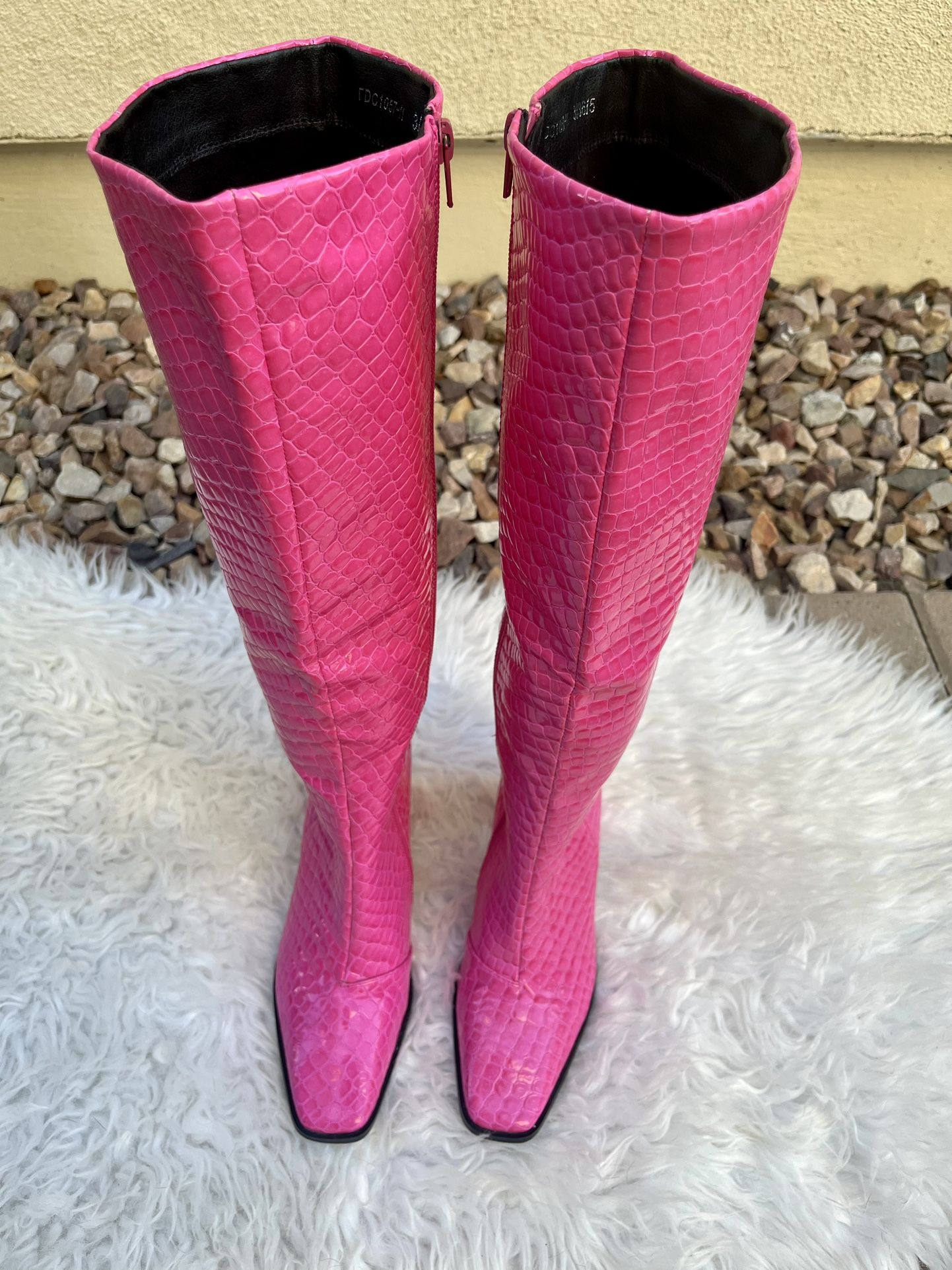Square Toe Chunky Heel/ High Boots w/ Side Zip