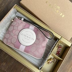 Coach Dempsey Wallet And Charm 