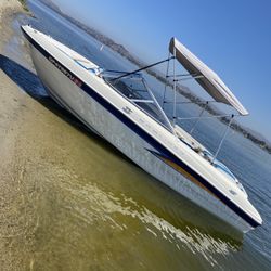 2004 Bayliner 185
