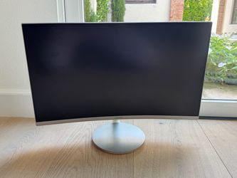Excellent Condition Samsung 27” Curved Monitor