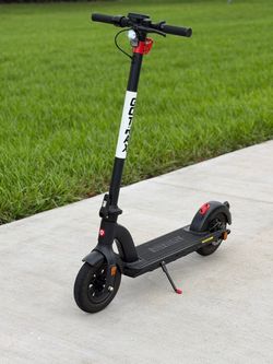 GOTRAX G4 Electric Scooter – Like New