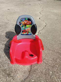 CARS Booster Seat With Seatbelt