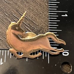 Preowned Pin Unicorn  - I don’t Know what Material It Is Made Of - See Pix For Size