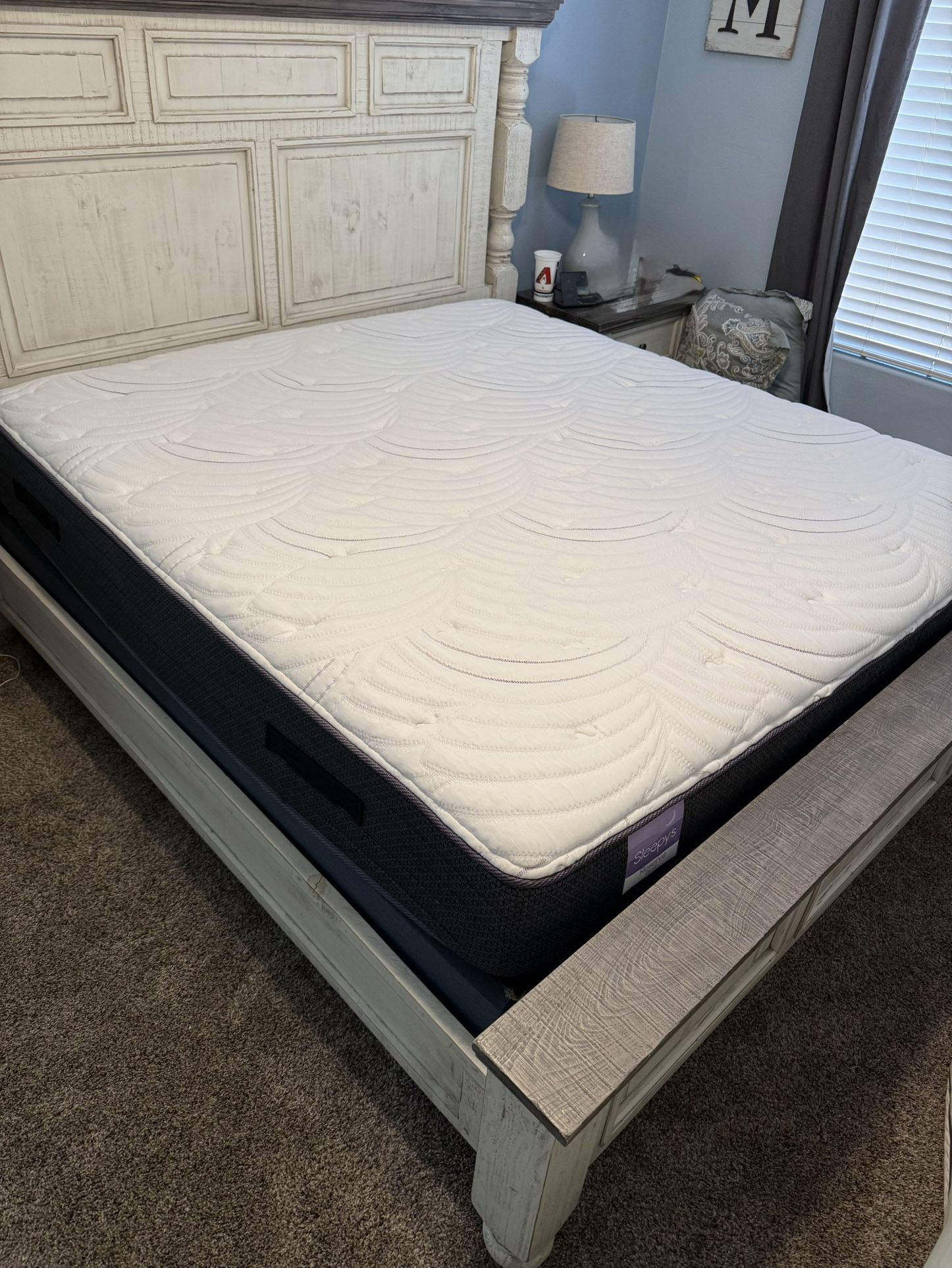 Sleepys Plush Reserve king size mattress and box spring set