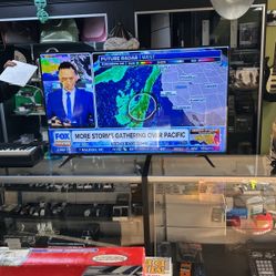 LG Model 55UQ7570PUJ 55-inch LED 4K Smart TV