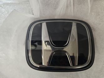 18-20 HONDA FIT RADAR EMBLEM