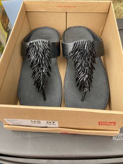 Women’s flip flop sandals