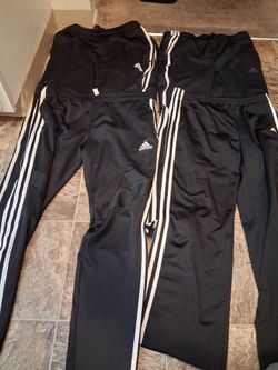 4 adidas sweats