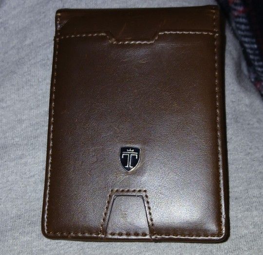 Men's Slim TRAVANDO Wallet - Brown - Slightly Used