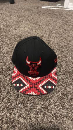 Bulls Native American rare hat check size