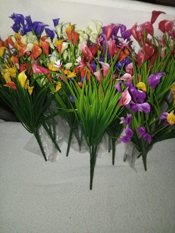 BEAUTIFUL FAUX FLOWERS