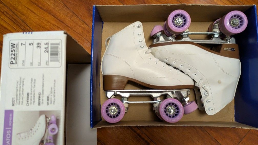 White Quad Roller Skates