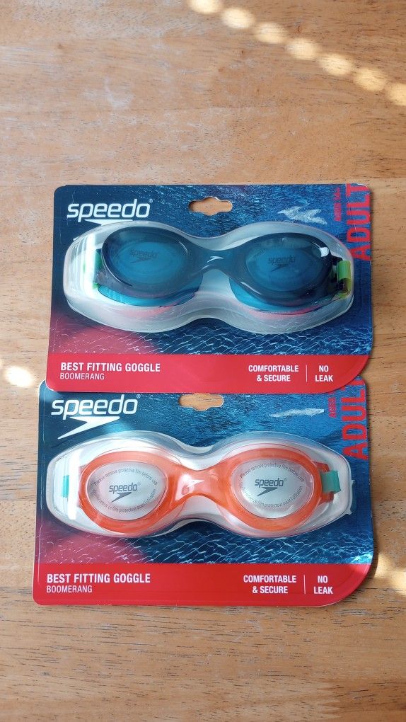 New Speedo Swimming Goggles