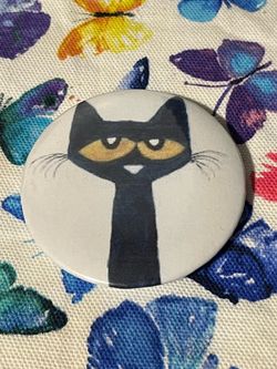 Pete the cat pin