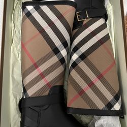 Burberry RainBoots Authentic 