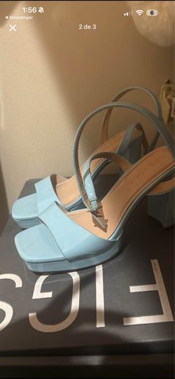 sandalias con tacón