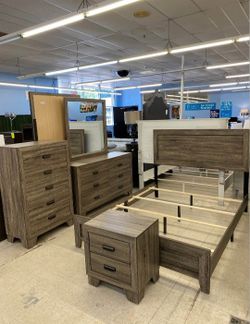 Rustic Gray 🩶 4-pc Bedroom Set 