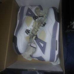 AIR JORDAN 4 RETRO SIZE 7Y