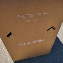 Herman Miller Aereon Size C