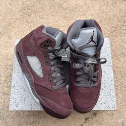 Burgandy Jordan 5s Size 8.5🔥