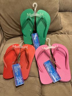 NWT Mixed lot of Kids flip flops 3 pair-  size 13 pink,coral,green