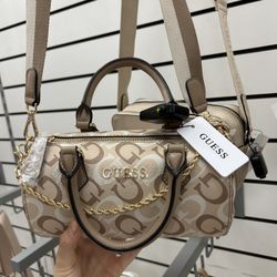 Guess Shoulder Bag
