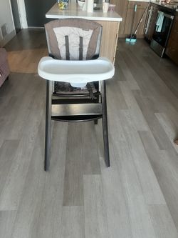 Safety 1st Decor Wood High Chair