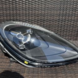 2019 2020 2021 Porsche Macan Right Passenger Side FULL LED Headlight OEM 95B941010AN