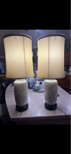 Beautiful Pair of vintage Chinoiserie White Table Lamps
