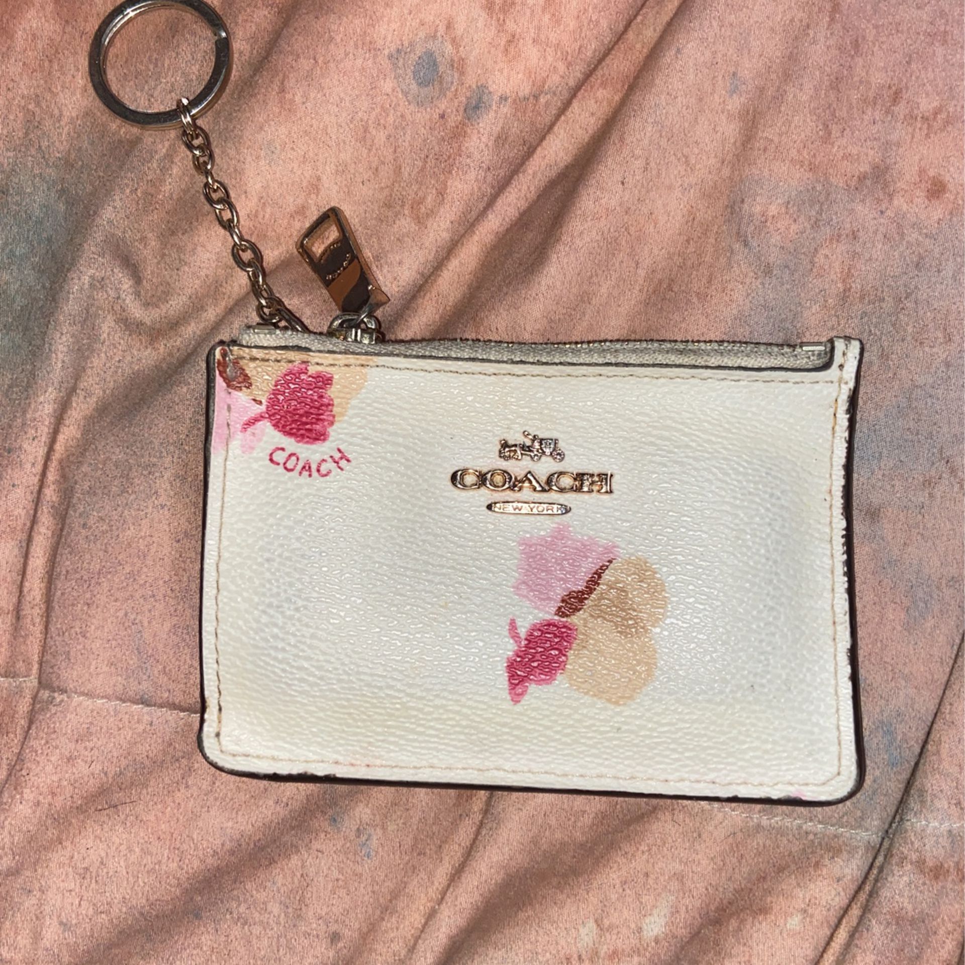 Coach Keychain zip wallet (floral print) 