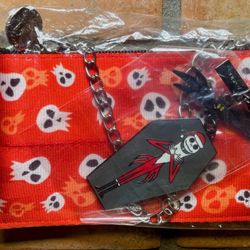 Harvey’s Disney Nightmare Before Christmas Red Skulls Coin Purse NEW IN BAG!!