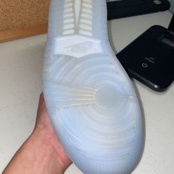 SNEAKER SOLE ICING