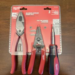 Milwaukee Electrician's Hand Tool Kit - Screwdriver, Lineman's Plier & Wire Stripper (3-Piece)