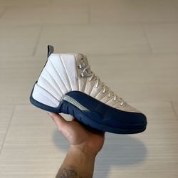 Nike Air Jordan Retro 12 French Blue Size 9.5