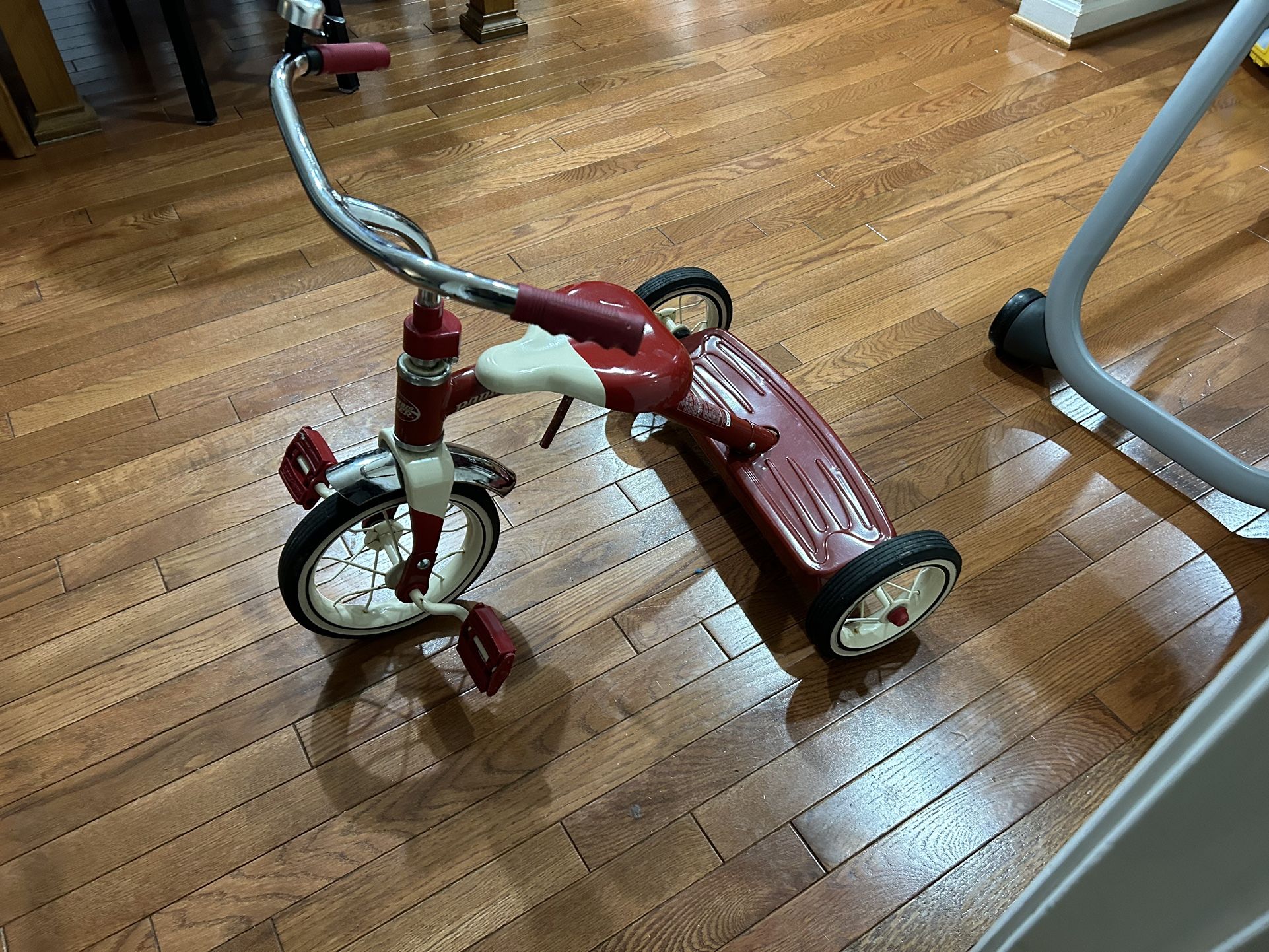 Radio Flyer Classic Tricycle Red