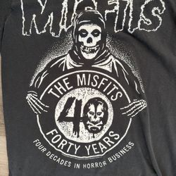 Misfits 40th Anniversary Rock Band tee shirt t-shirt preowned sz Medium 2017