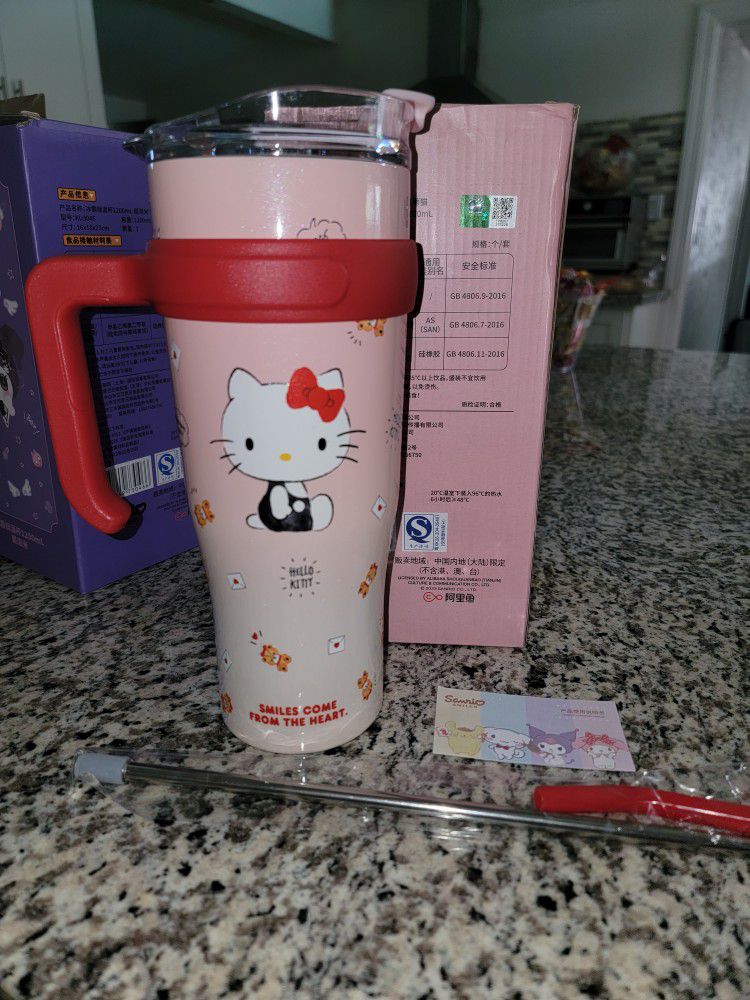 Sanrio Hello Kitty 40oz. Cup Brand New