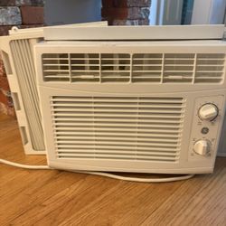 GE 5,000 BTU Window AC 