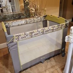 Ingenuity Fold Up Play Pen. Storage On End. Wheels. Clean. 40" X 27" 