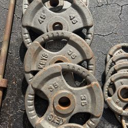 275 Lb Barbell And Dumbell Set