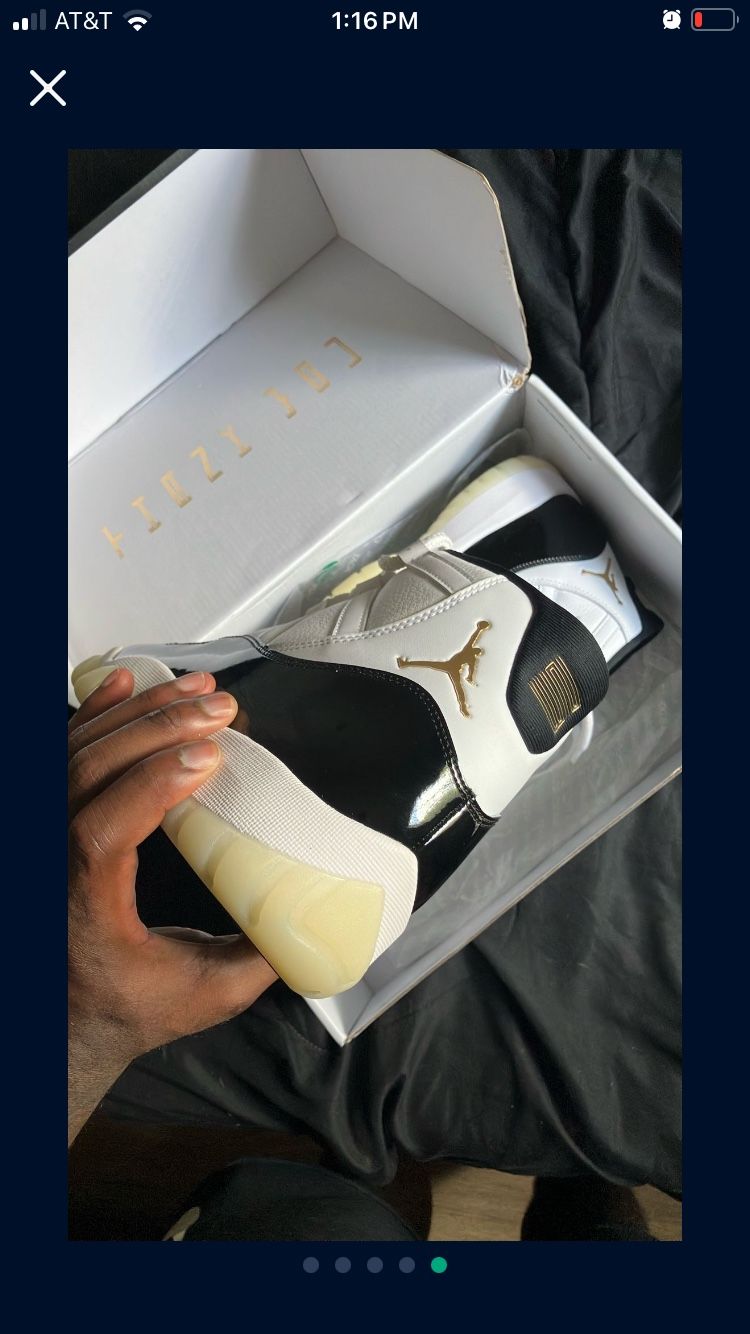 Air Jordan 11 Gratitude