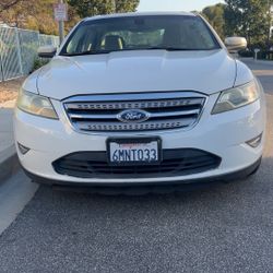 2011 Ford Taurus