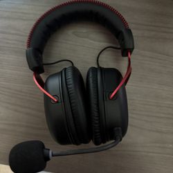 Hyperx Cloud 2 Wireless gaming headset for Console/Pc (NEED TO SELL ASAP!)