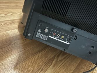 RCA 27” CRT TV