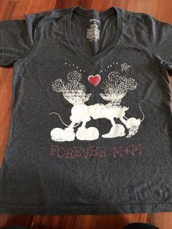 Women’s XL Disney shirt