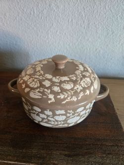 Ceramic canister white and beige